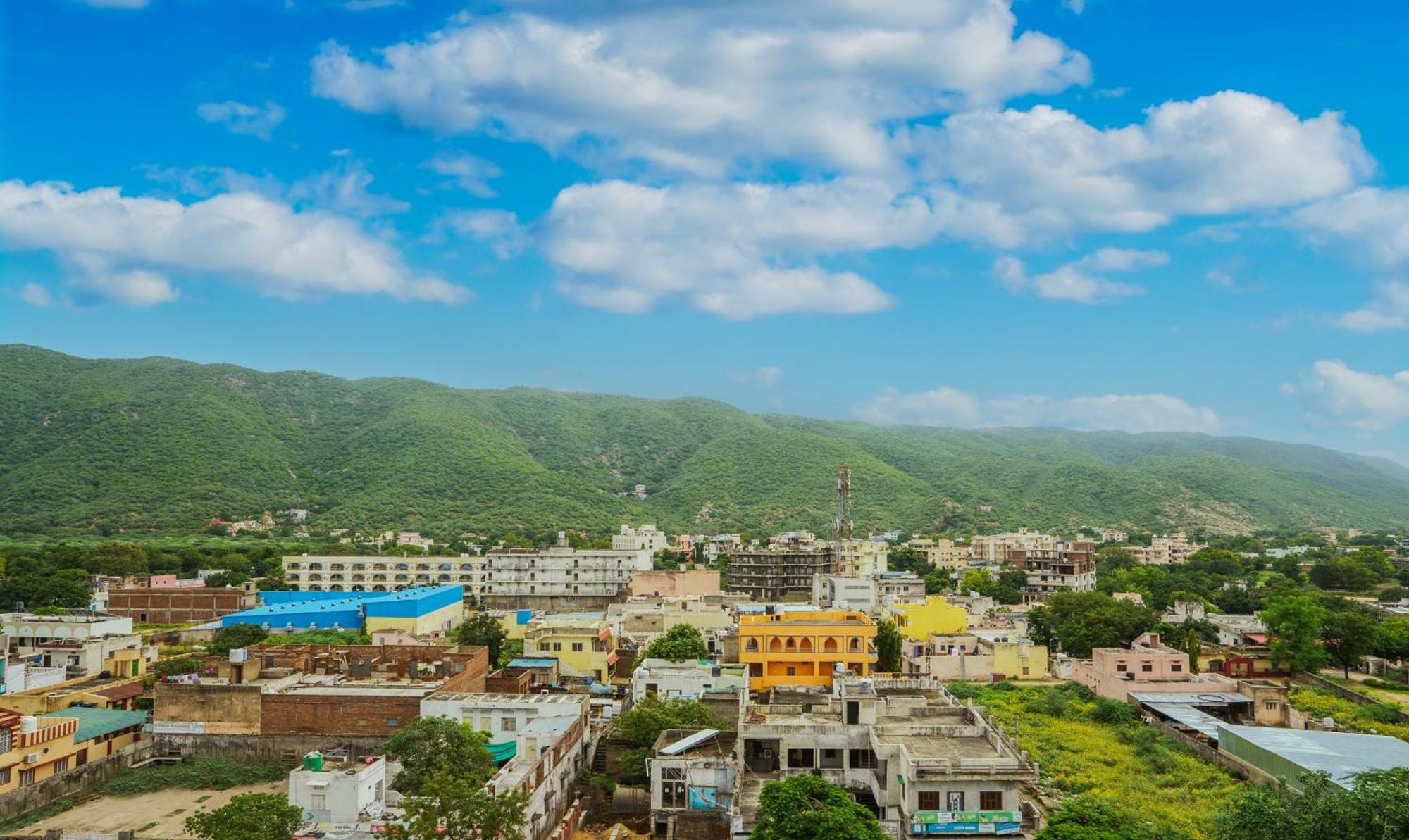Treebo Raj Garden, Near Pushkar Lake Exterior photo